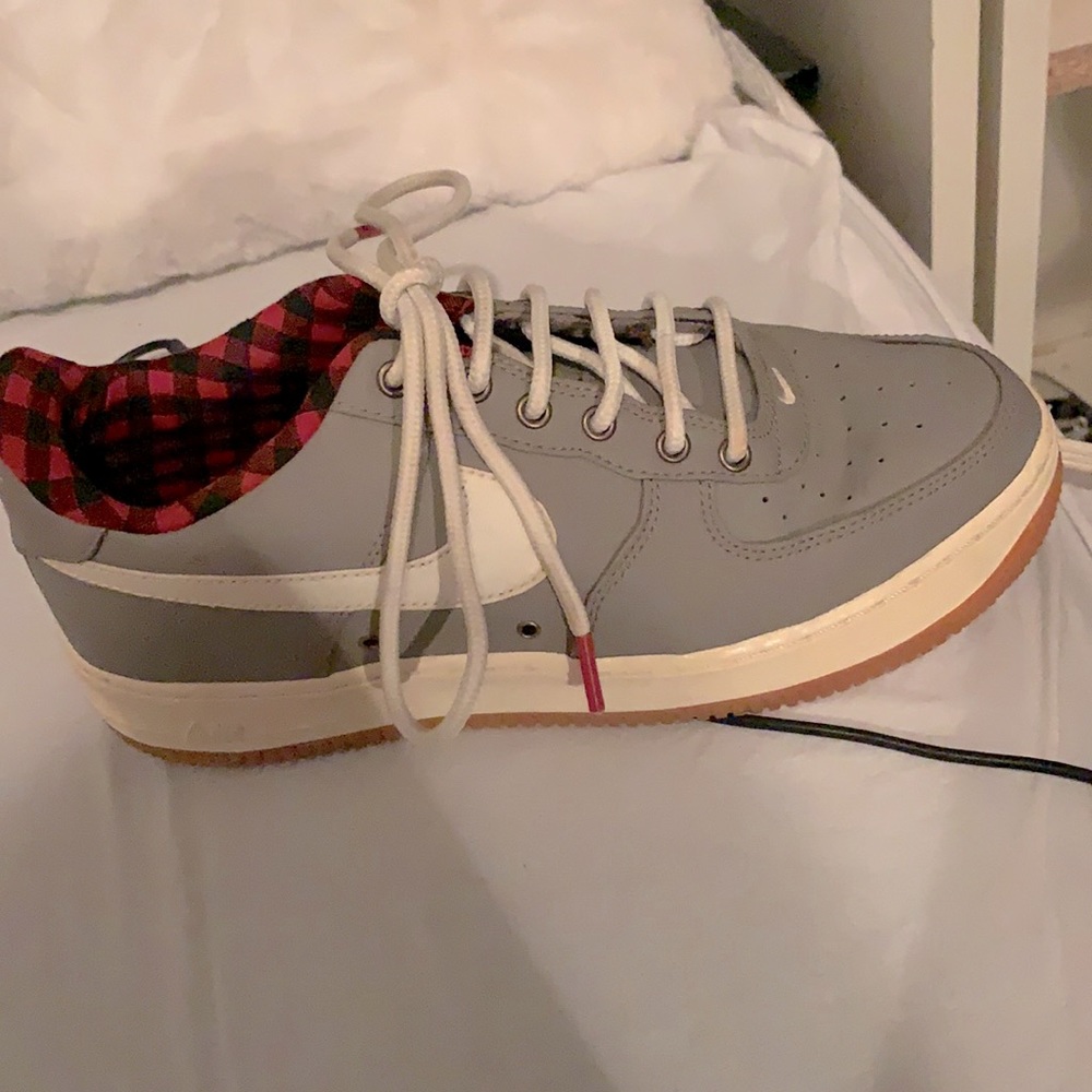 grey with plaid lining nike Air force 1’s